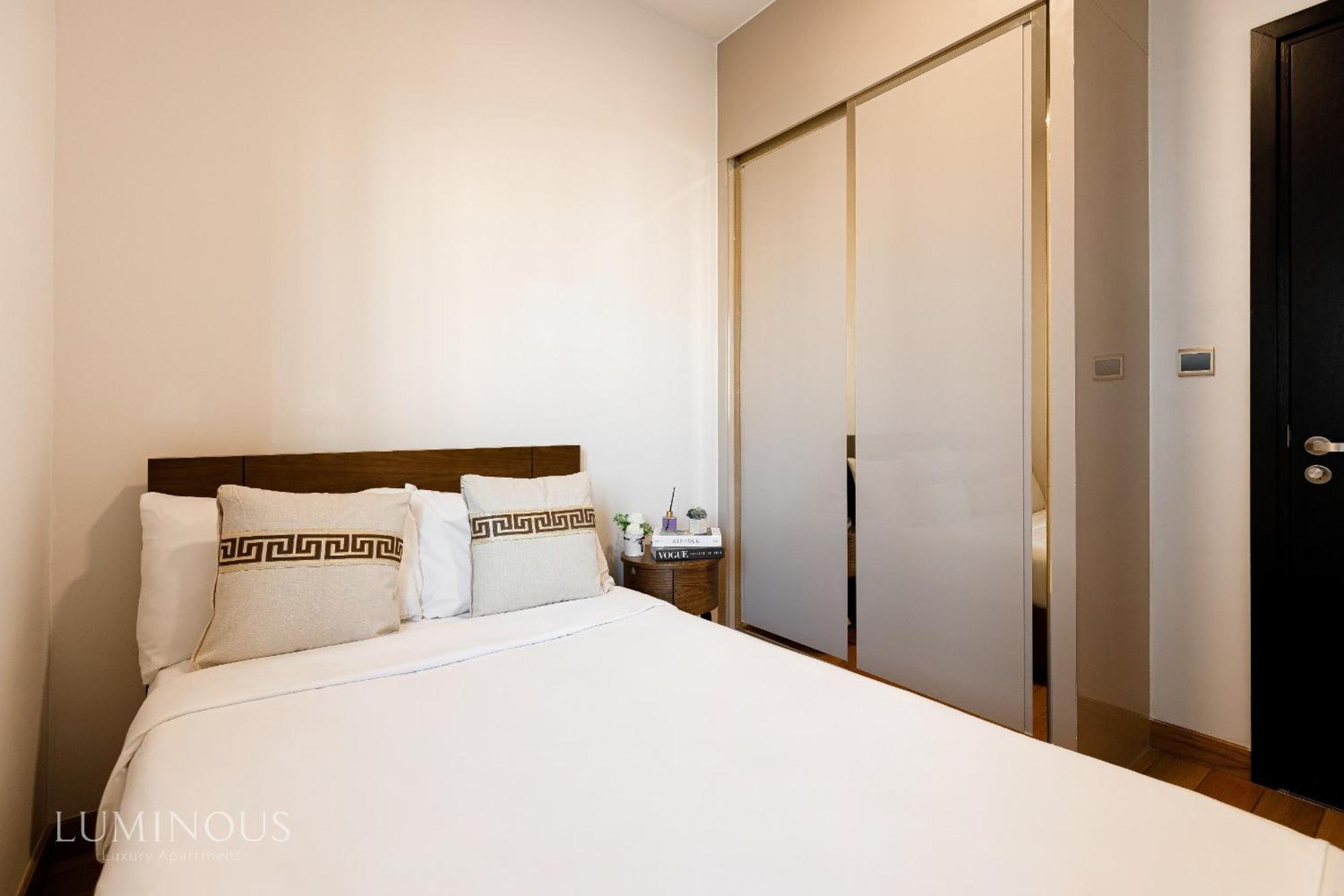 Căn hộ Exclusive 2-3 Bedroom In District 1 Free Pool Gym Sauna