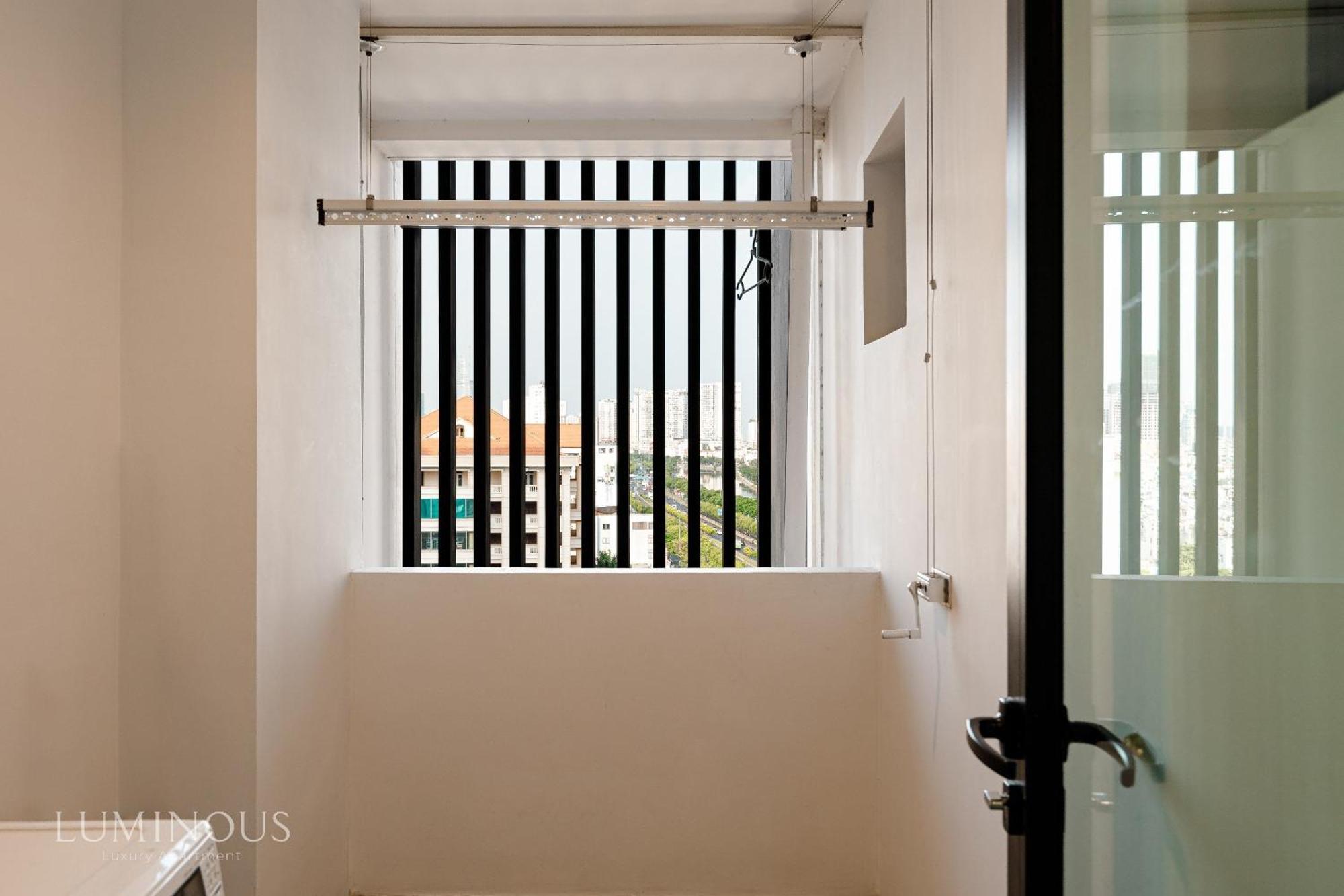 Exclusive 2-3 Bedroom In District 1 Free Pool Gym Sauna Căn hộ TP. Hồ Chí Minh