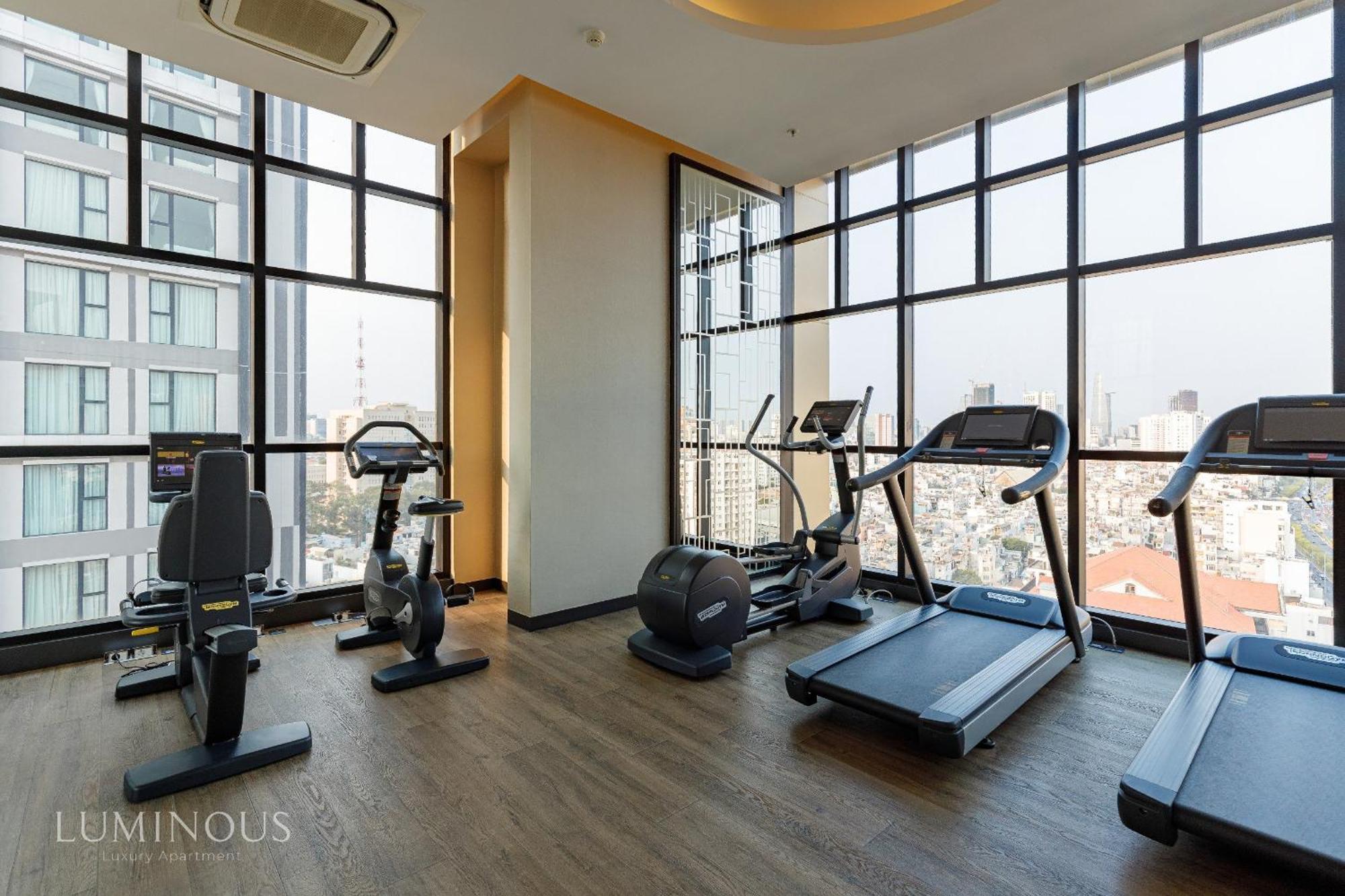 Exclusive 2-3 Bedroom In District 1 Free Pool Gym Sauna Căn hộ TP. Hồ Chí Minh